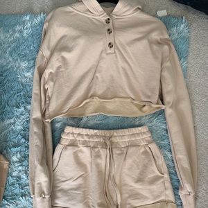 SET: Tan Cropped Hoodie and Shorts